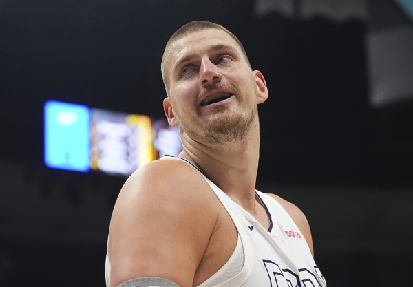 维嘉优配 统治力！约基奇无缘MVP，却悄然达成一项21世纪排名第一的纪录